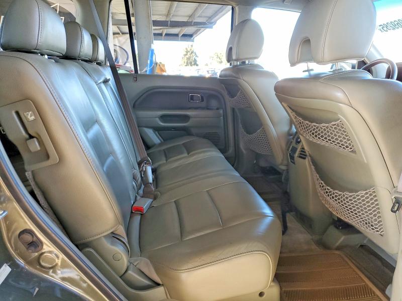 Photo 11 from auction – 2006 HONDA PILOT EX with VIN 5FNYF286X6B013855