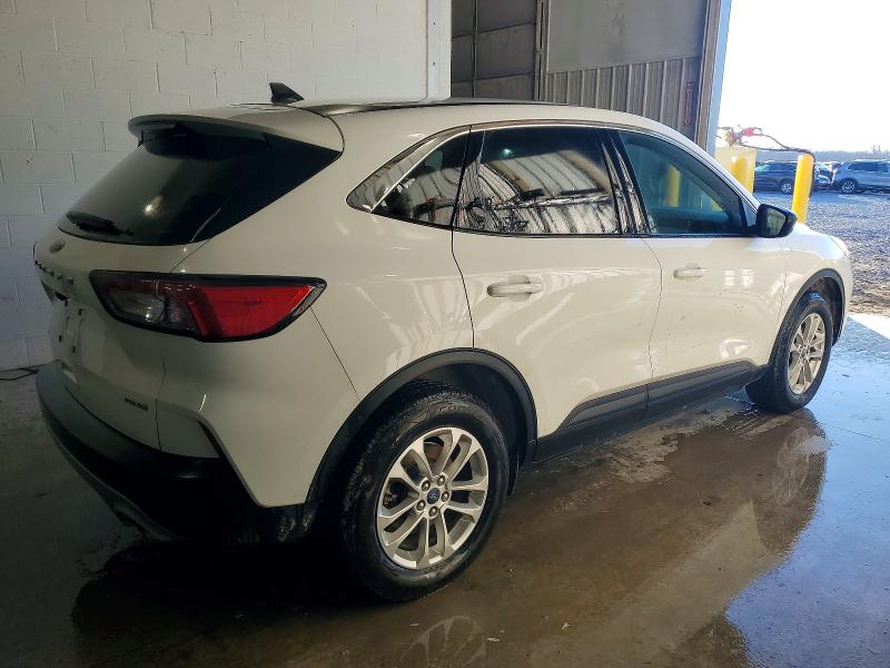 Photo 3 from auction – 2022 FORD ESCAPE SE with VIN 1FMCU9G69NUB89680