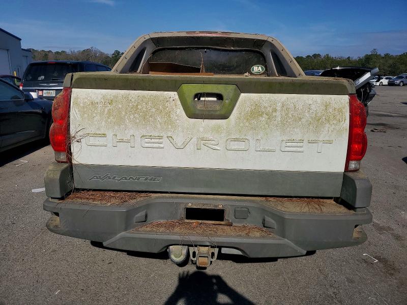 Photo 6 from auction – 2002 CHEVROLET AVALANCHE with VIN 3GNEC13T82G121194