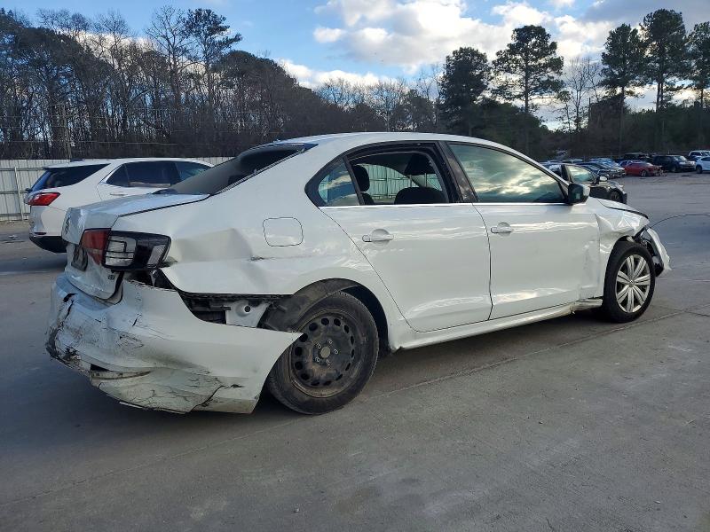 Photo 3 from auction – 2017 VOLKSWAGEN JETTA with VIN 3VW2B7AJ7HM414529