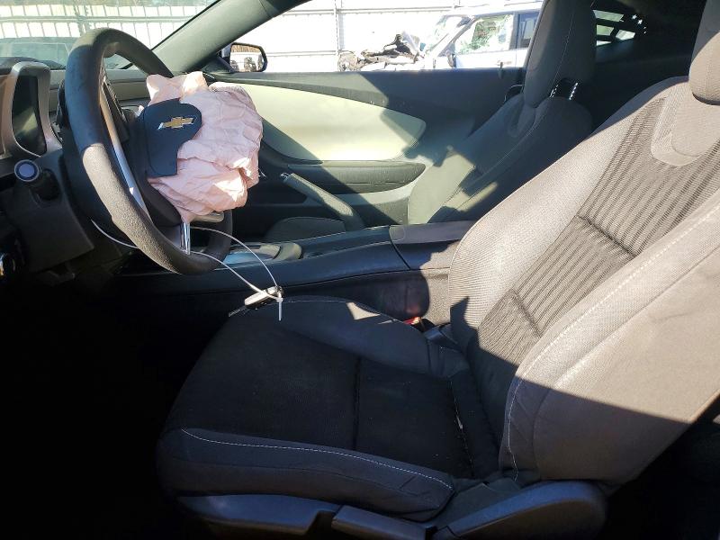 Photo 7 from auction – 2015 CHEVROLET CAMARO with VIN 2G1FB1E34F9138385