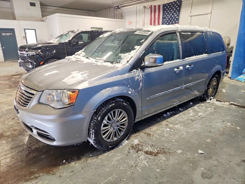 CHRYSLER TOWN & COU 2016 with VIN 2C4RC1CG1GR127689 - Photo from auction