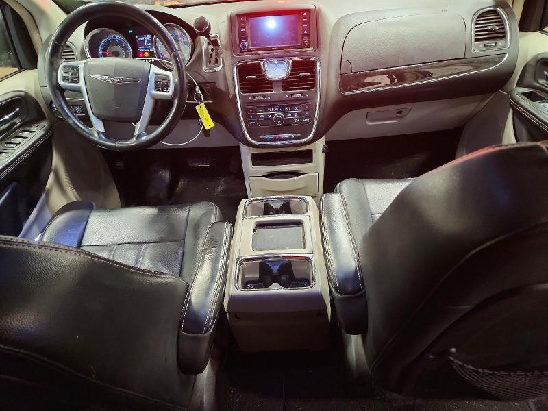 Photo 8 from auction – 2013 CHRYSLER TOWN & COU with VIN 2C4RC1BG4DR631151