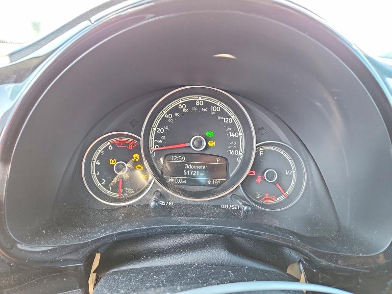 Photo 9 from auction – 2019 VOLKSWAGEN BEETLE S with VIN 3VWFD7AT3KM719501