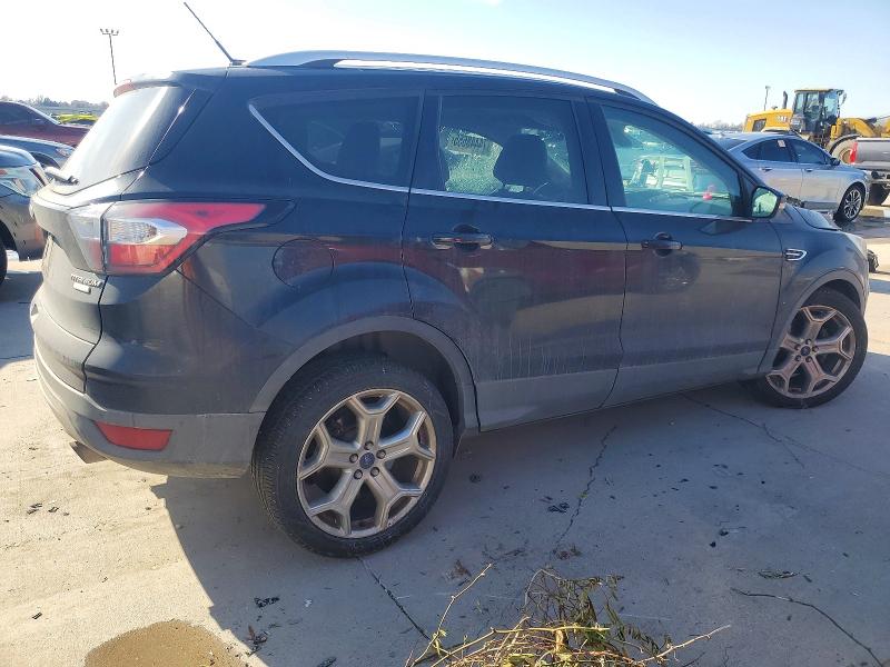 Photo 3 from auction – 2017 FORD ESCAPE with VIN 1FMCU0JD6HUC50801