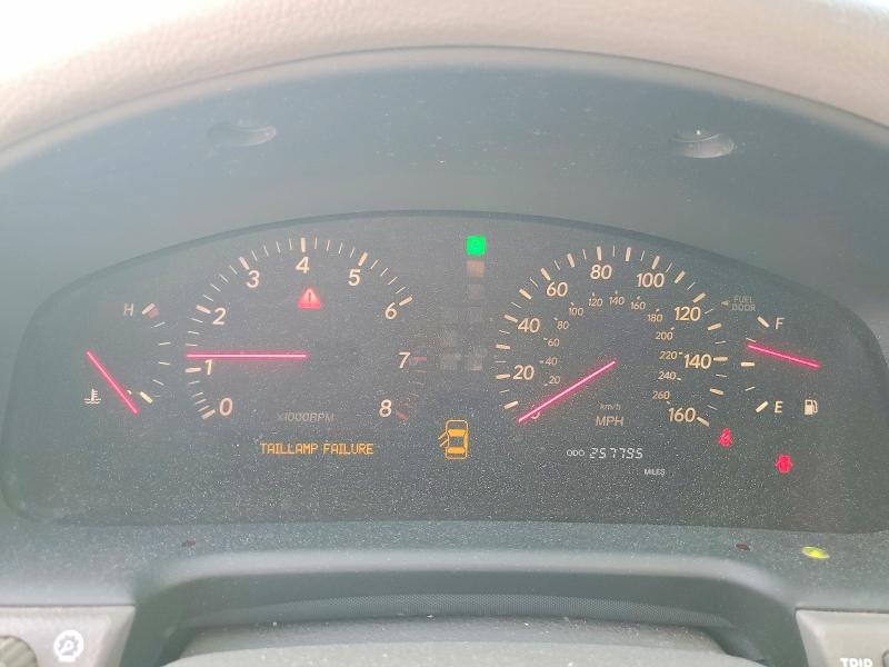 Photo 9 from auction – 2001 LEXUS LS with VIN JTHBN30F810026023