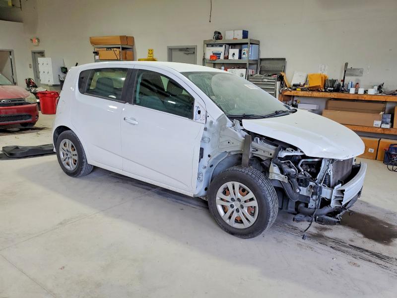 Foto 4 de la subasta – 2020 CHEV SONIC con VIN 1G1JG6SB9L4122427