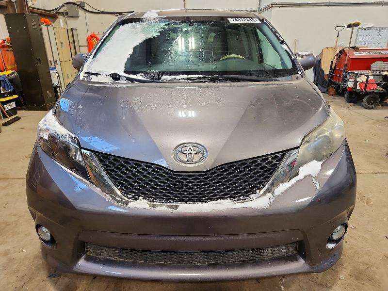 Photo 5 from auction – 2011 TOYOTA SIENNA with VIN 5TDXK3DC4BS035140