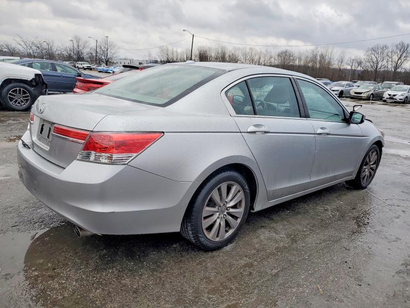 Photo 3 from auction – 2012 HONDA ACCORD with VIN 1HGCP2F88CA121943