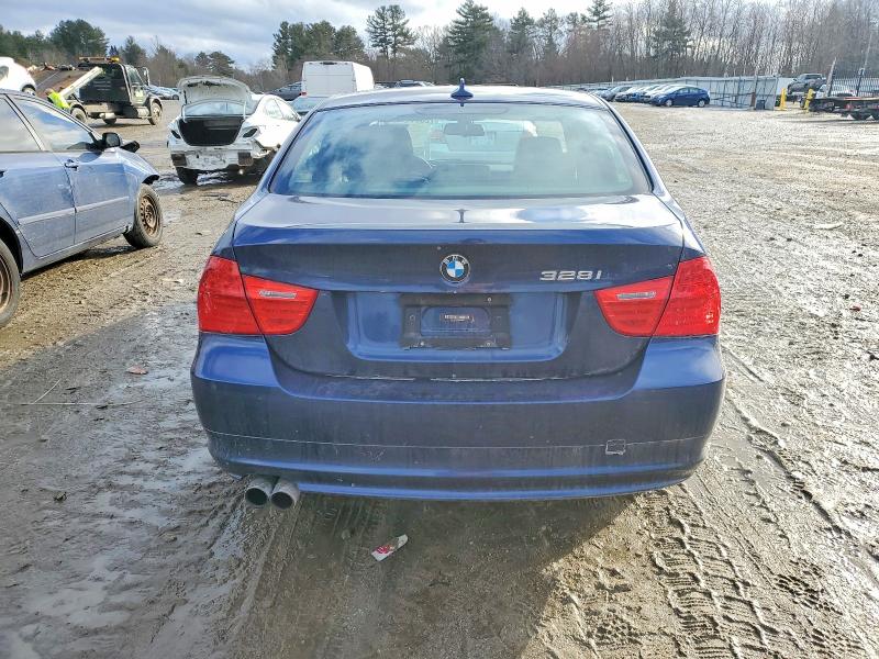 Photo 6 from auction – 2011 BMW 328 XI SUL with VIN WBAPK5C52BA995632