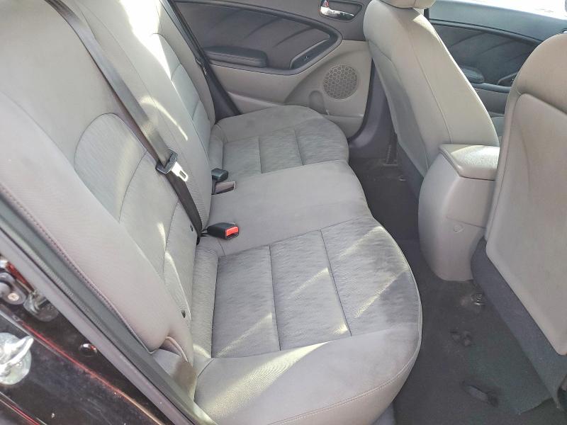 Photo 10 from auction – 2015 KIA FORTE LX with VIN KNAFK4A62F5418924
