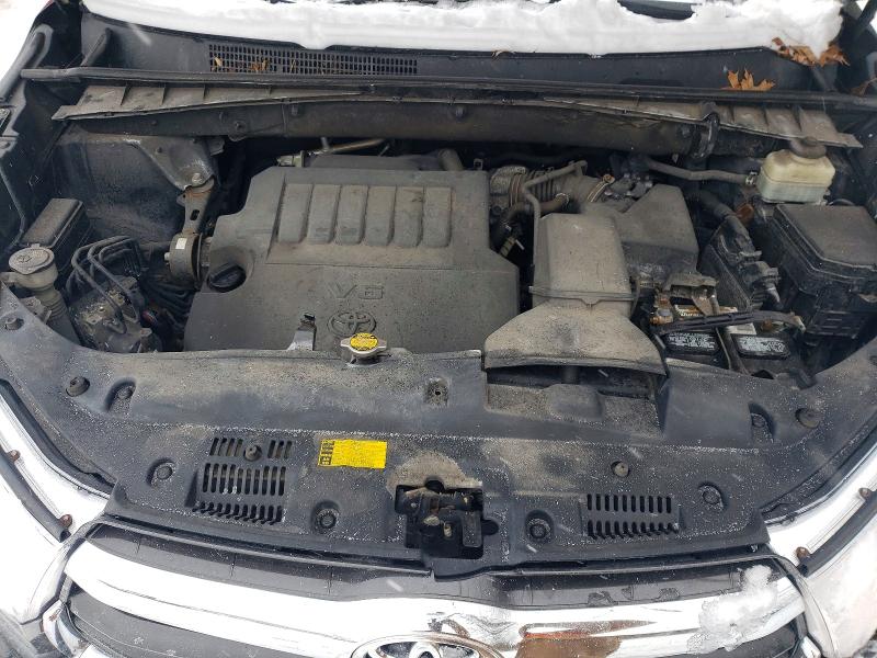 Photo 12 from auction – 2015 TOYOTA HIGHLANDER with VIN 5TDJKRFHXFS154124