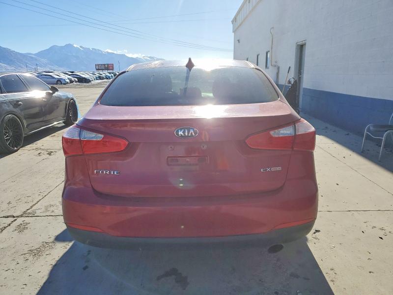 Photo 6 from auction – 2015 KIA FORTE EX with VIN KNAFX4A89F5280754