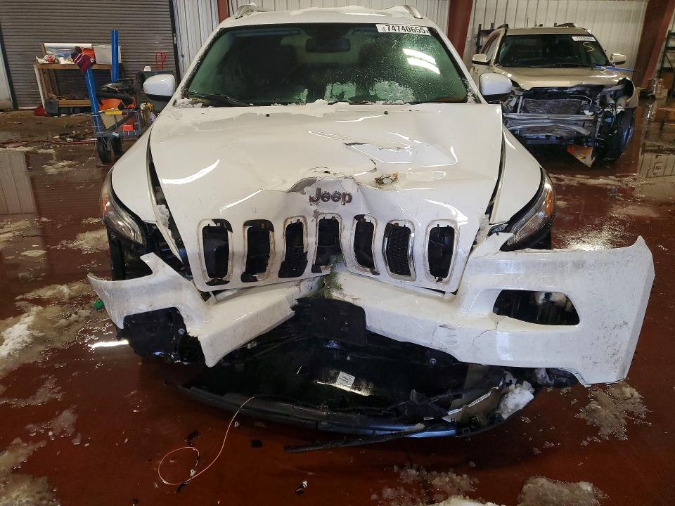 Photo 5 from auction – 2015 JEEP CHEROKEE L with VIN 1C4PJMCBXFW630484