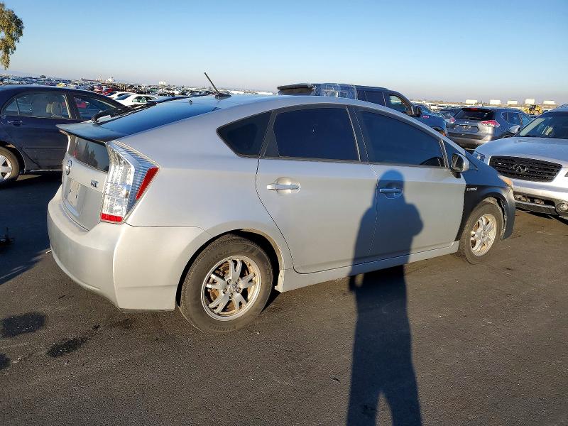 Photo 3 from auction – 2011 TOYOTA PRIUS with VIN JTDKN3DU5B5317559