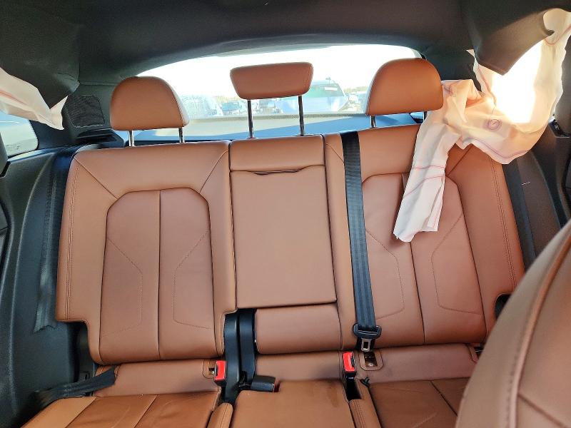 Photo 10 from auction – 2020 AUDI Q3 with VIN WA1DECF36L1104619