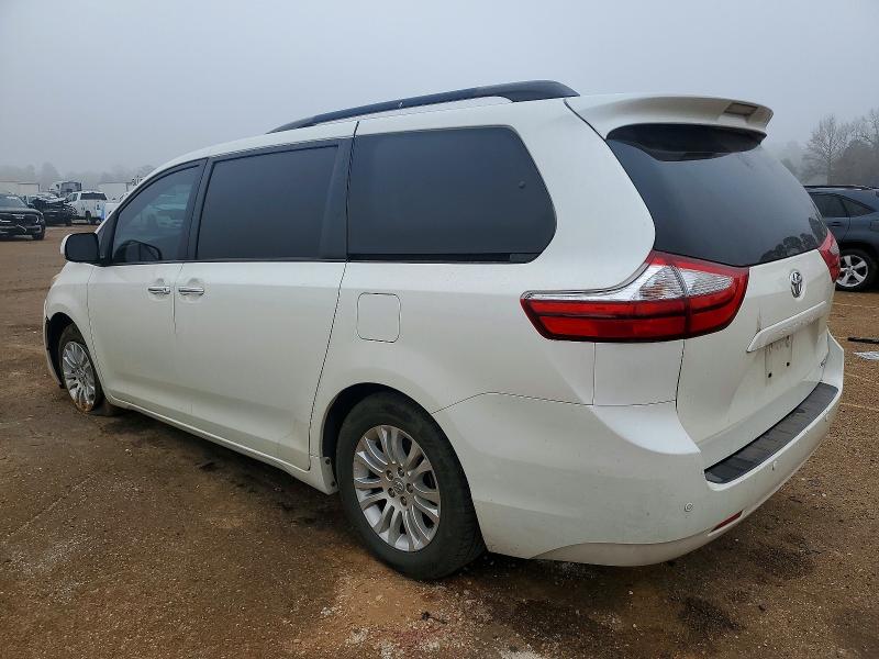 Photo 2 from auction – 2017 TOYOTA SIENNA with VIN 5TDYZ3DC7HS771255