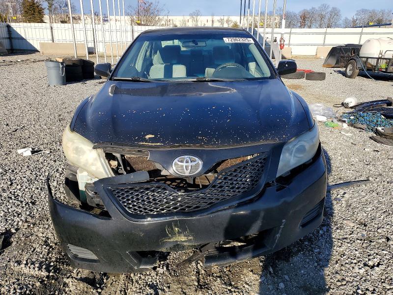 Снимка 5 от търг – 2011 TOYOTA CAMRY с VIN 4T1BF3EK3BU203636