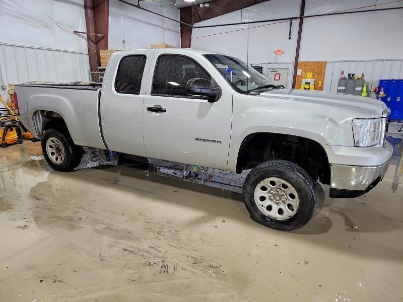 Photo 4 from auction – 2011 GMC SIERRA C15 with VIN 1GTR1TEA3BZ171329