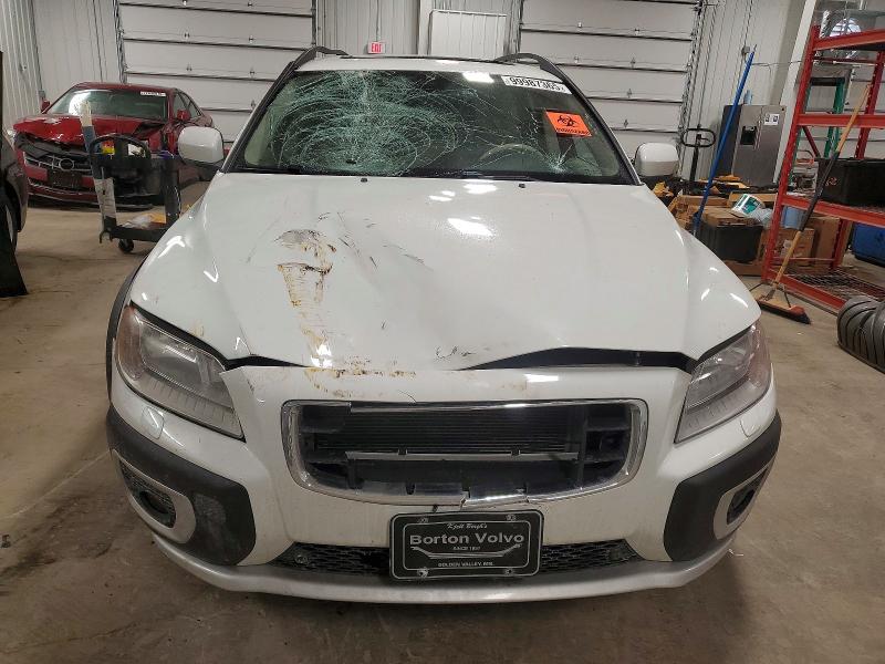 Photo 5 from auction – 2011 VOLVO XC70 3.2 with VIN YV4940BZ5B1101097