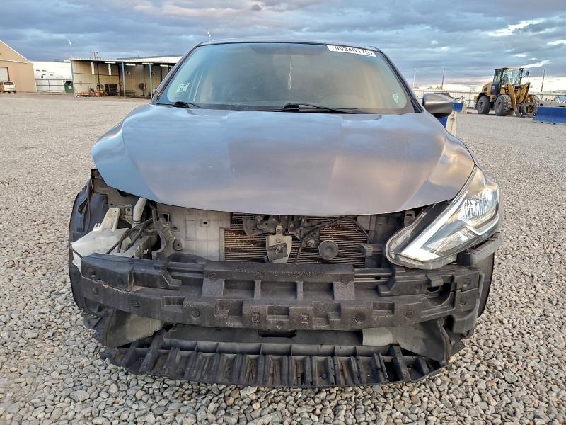 Photo 5 from auction – 2017 NISSAN SENTRA S with VIN 3N1AB7AP5HL657252