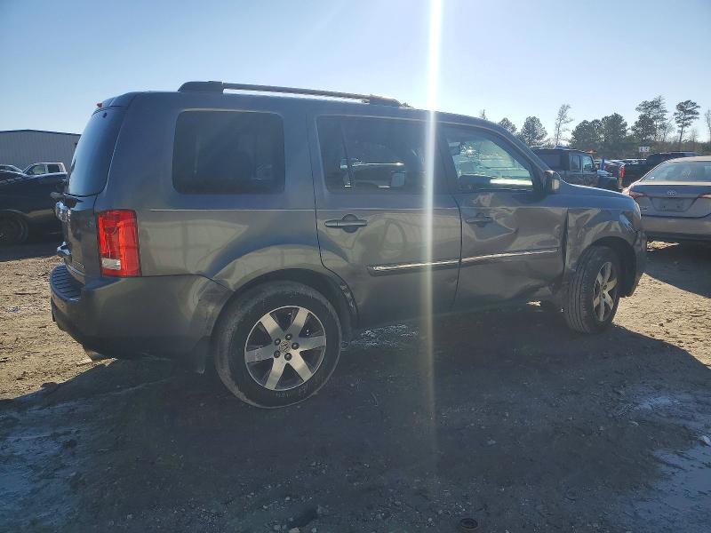 Photo 3 from auction – 2012 HONDA PILOT TOUR with VIN 5FNYF3H91CB013352