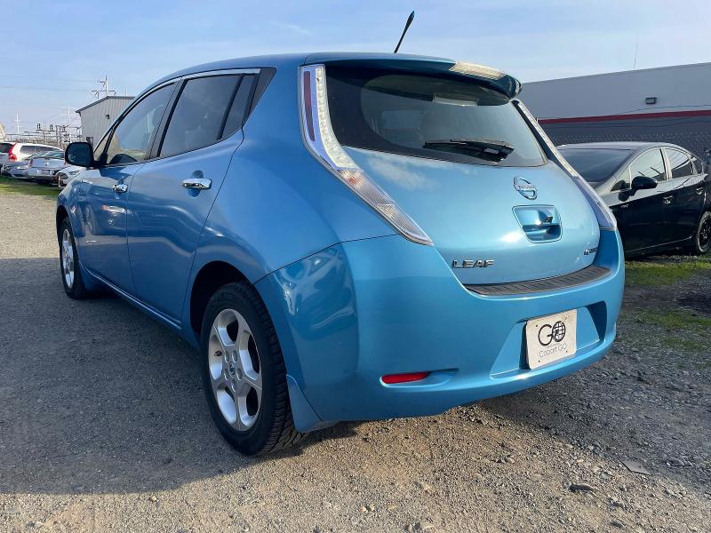 Фото 3 с аукциона – 2011 NISSAN LEAF с VIN JN1AZ0CP6BT003377