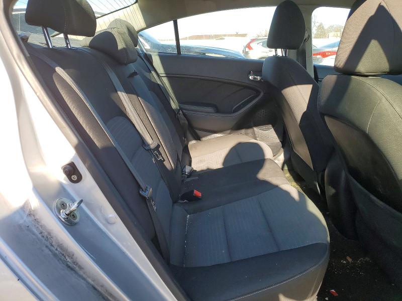 Photo 10 from auction – 2016 KIA FORTE with VIN KNAFX4A6XG5541082