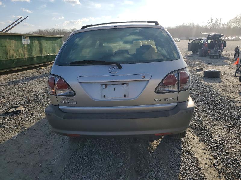 Photo 6 from auction – 2001 LEXUS RX 300 with VIN JTJHF10U210171082