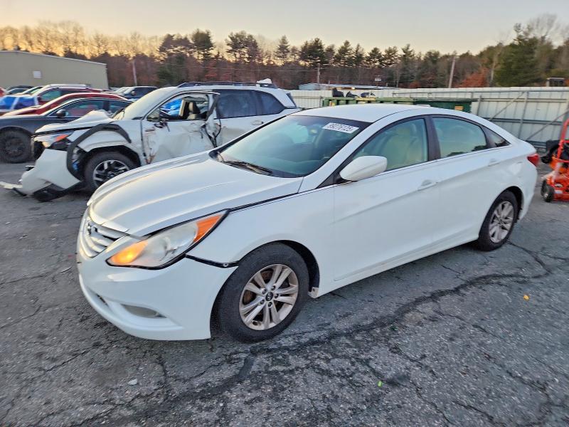 HYUNDAI SONATA GLS 2013 with VIN 5NPEB4AC9DH726352 - Photo from auction