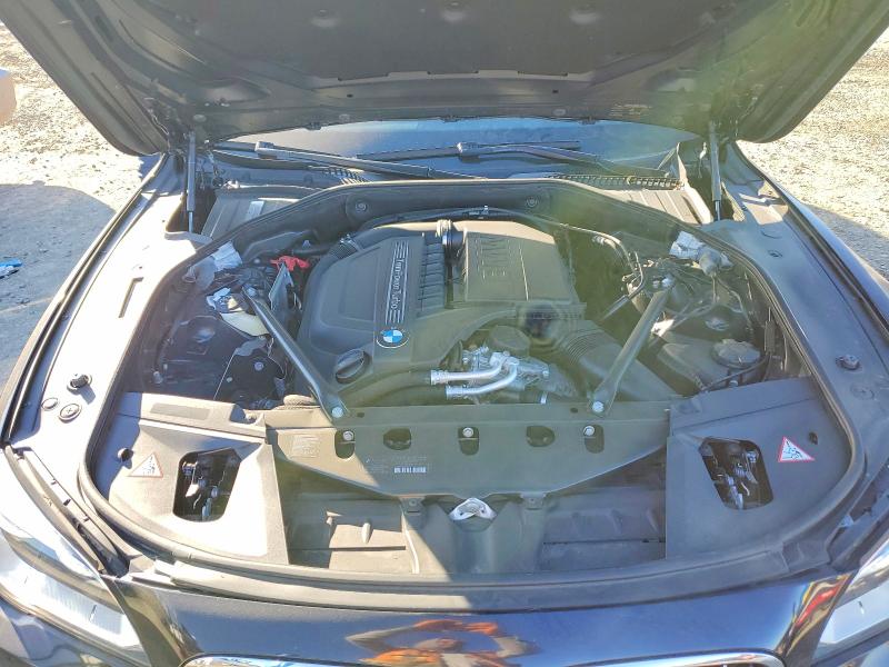 Photo 11 from auction – 2013 BMW 740 with VIN WBAYE4C54DD137425