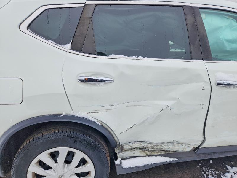 Photo 11 from auction – 2016 NISSAN ROGUE S with VIN KNMAT2MV3GP730578