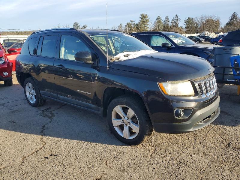 Photo 4 from auction – 2011 JEEP COMPASS with VIN 1J4NF1FB4BD225952