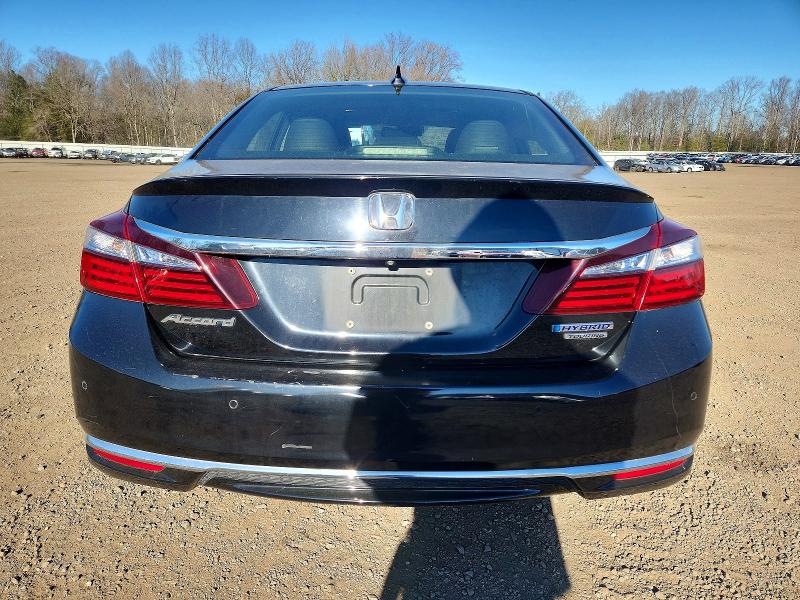 Photo 6 from auction – 2017 HONDA ACCORD with VIN JHMCR6F79HC023540