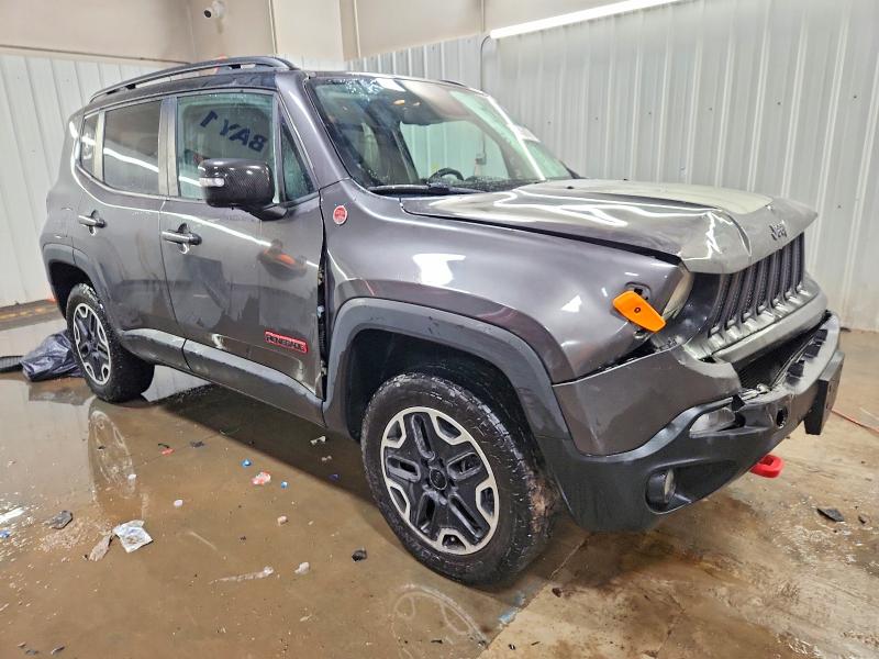 Photo 4 from auction – 2017 JEEP RENEGADE with VIN ZACCJBCB8HPF64987