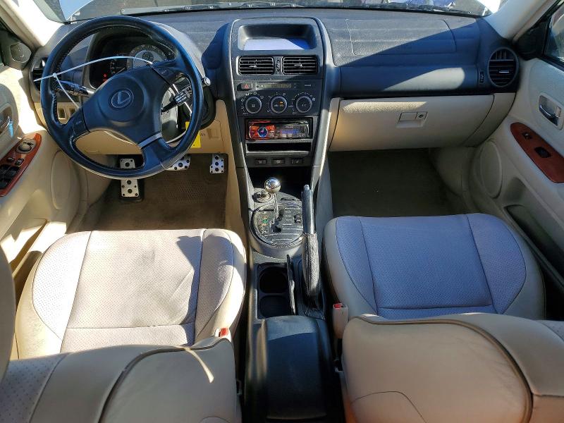 Photo 8 from auction – 2001 LEXUS IS 300 with VIN JTHBD182110021528