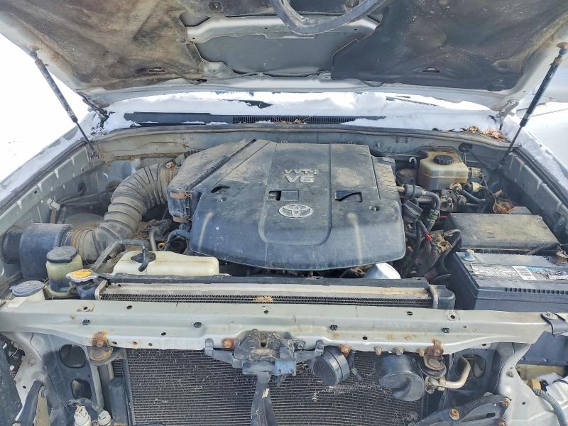 Photo 12 from auction – 2004 TOYOTA 4RUNNER SR with VIN JTEBU14R648025757