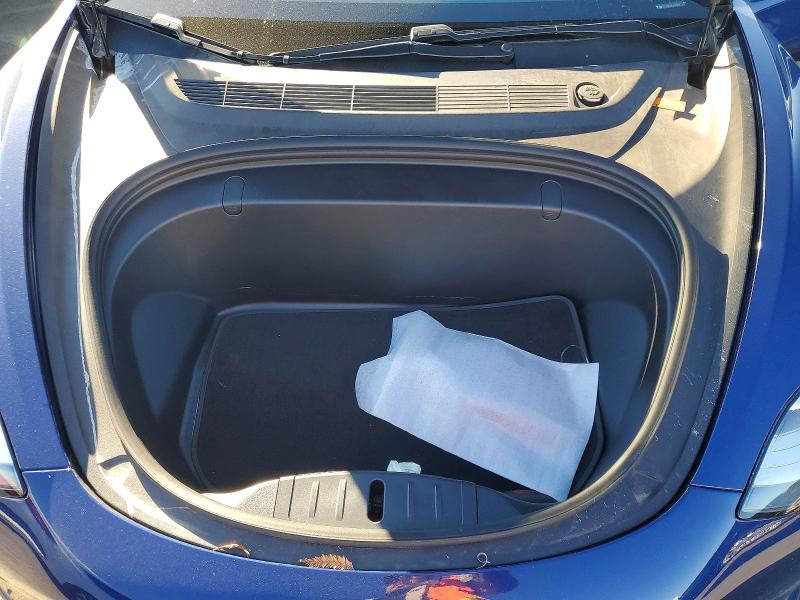 Photo 11 from auction – 2018 TESLA MODEL 3 with VIN 5YJ3E1EA2JF110203