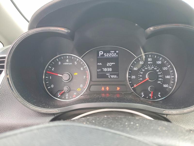 Photo 9 from auction – 2017 KIA FORTE with VIN 3KPFK4A75HE086352