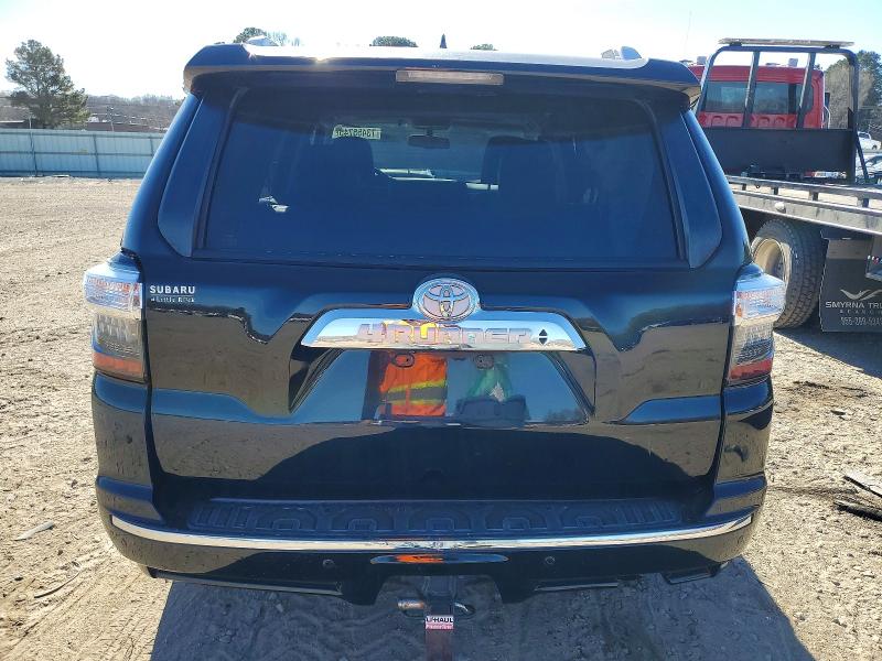 Photo 6 from auction – 2015 TOYOTA 4RUNNER SR with VIN JTEBU5JRXF5219577