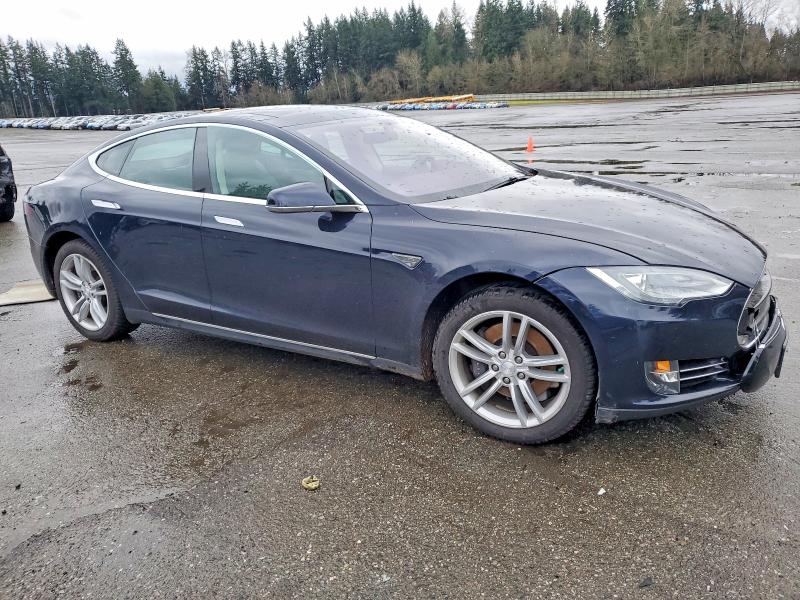 Photo 4 from auction – 2013 TESLA MODEL S with VIN 5YJSA1CN2DFP03285