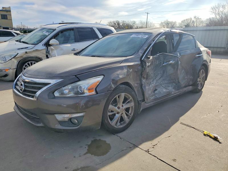 NISSAN ALTIMA 2.5 2013 with VIN 1N4AL3AP0DC125910 - Photo from auction