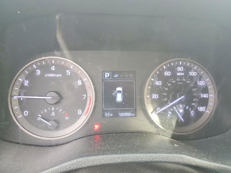 Photo 9 from auction – 2017 HYUNDAI TUCSON with VIN KM8J23A45HU338589