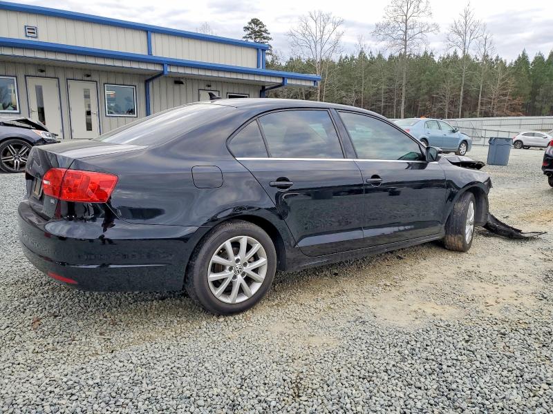 Photo 3 from auction – 2014 VOLKSWAGEN JETTA SE with VIN 3VWD07AJ2EM411564