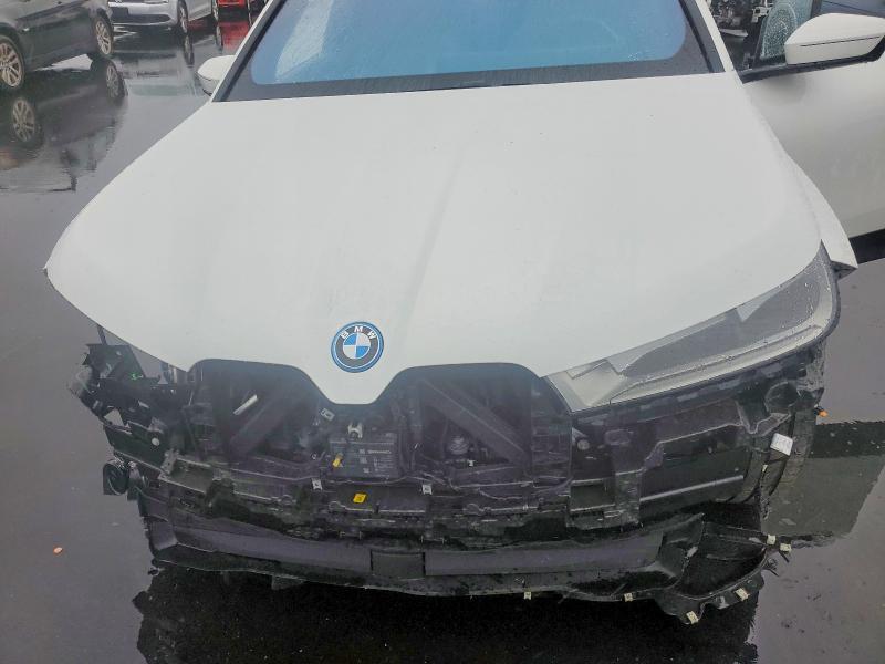 Photo 12 from auction – 2025 BMW IX with VIN WB523CF05SCT39228