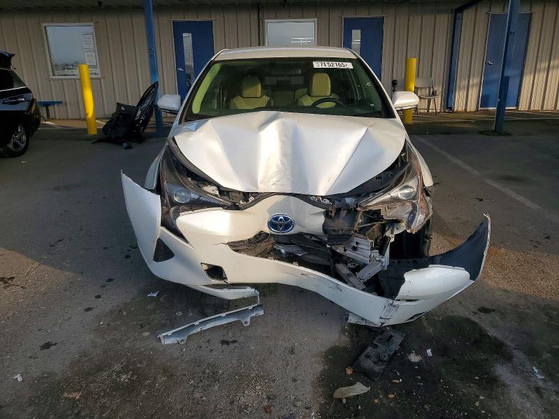 Photo 5 from auction – 2016 TOYOTA PRIUS with VIN JTDKARFU5G3504010
