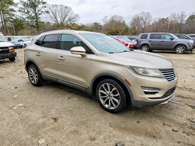 Photo 4 from auction – 2015 LINCOLN MKC with VIN 5LMCJ2A91FUJ19818