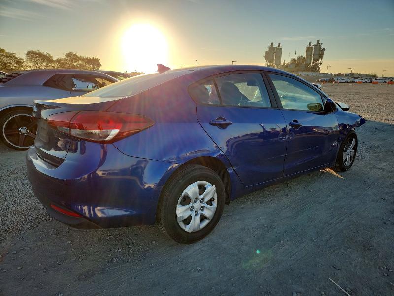 Photo 3 from auction – 2017 KIA FORTE LX with VIN 3KPFL4A72HE106943