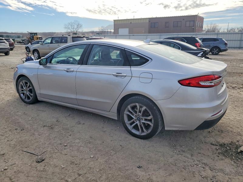 Photo 2 from auction – 2019 FORD FUSION SEL with VIN 3FA6P0CD4KR260978