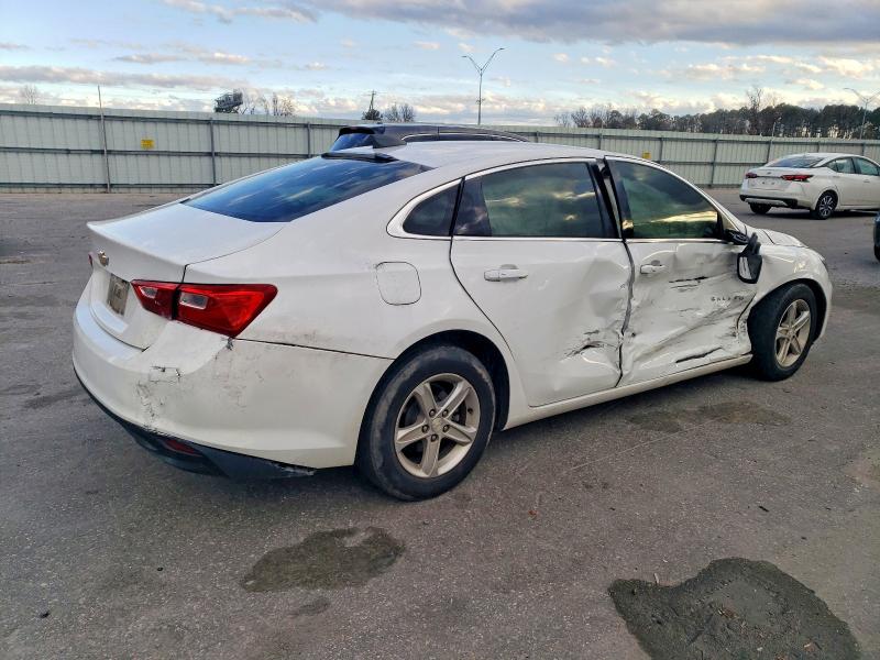 Photo 3 from auction – 2018 CHEVROLET MALIBU with VIN 1G1ZB5ST4JF293804